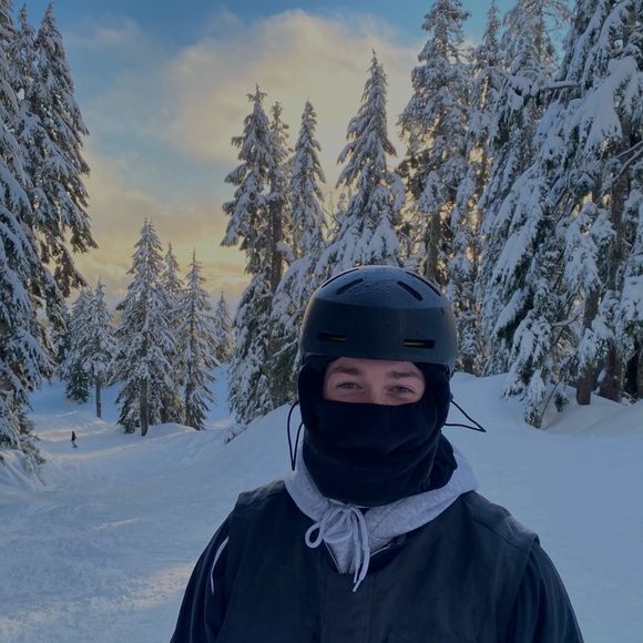 Meet your Posher, Sean - Picture 1 of 1